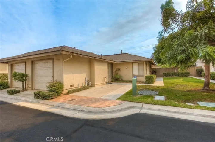 17502 Via Calma 42, Tustin, California 92780