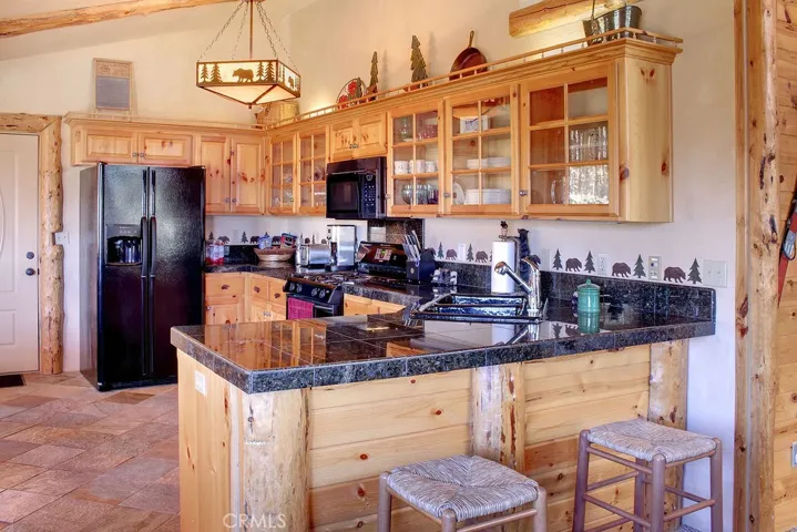 1518 Klamath Road, Big Bear, California 92314