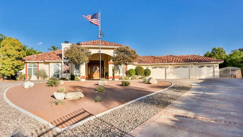 42595 Painted Desert Court, Hemet, California 92544