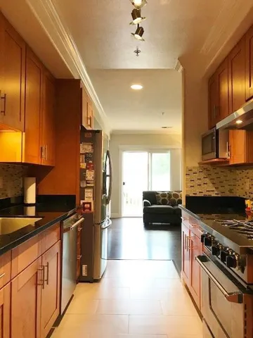 1216 Beacon Avenue, San Mateo, California 94401