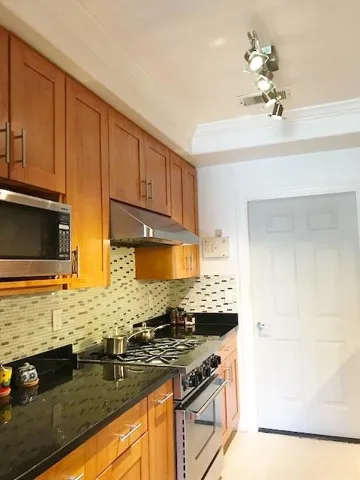 1216 Beacon Avenue, San Mateo, California 94401