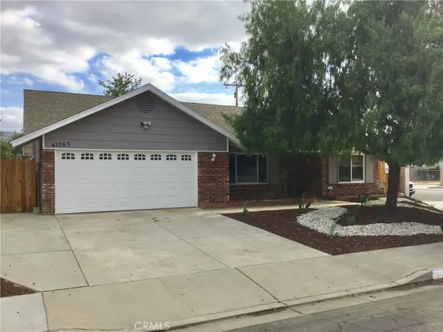 41763 Lomas Street, Hemet, California 92544