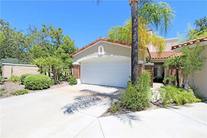 2 Via Barcaza, Coto De Caza, California 92679