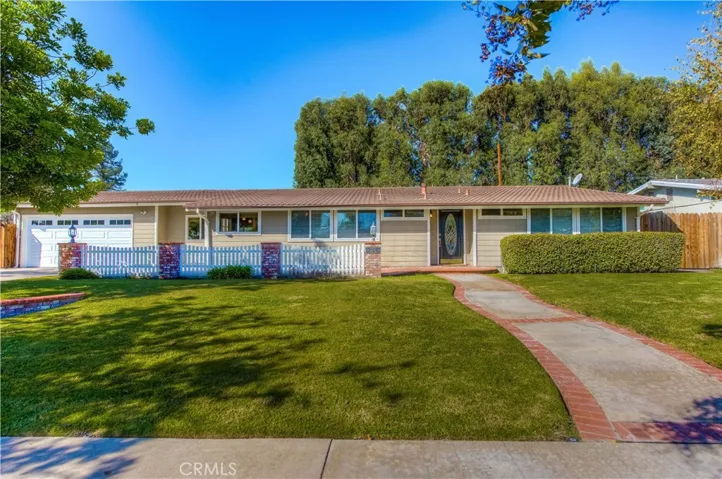 12861 Dunas Road, North Tustin, California 92705