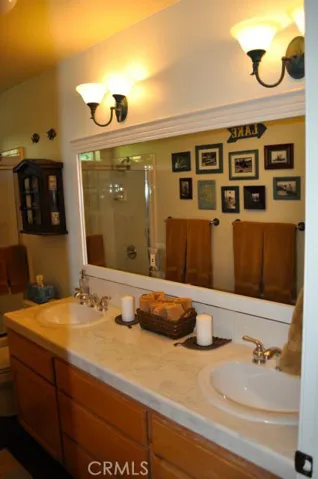 39806 Cedar Vista Road, Bass Lake, California 93604