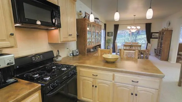 39806 Cedar Vista Road, Bass Lake, California 93604