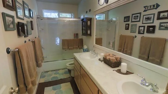 39806 Cedar Vista Road, Bass Lake, California 93604