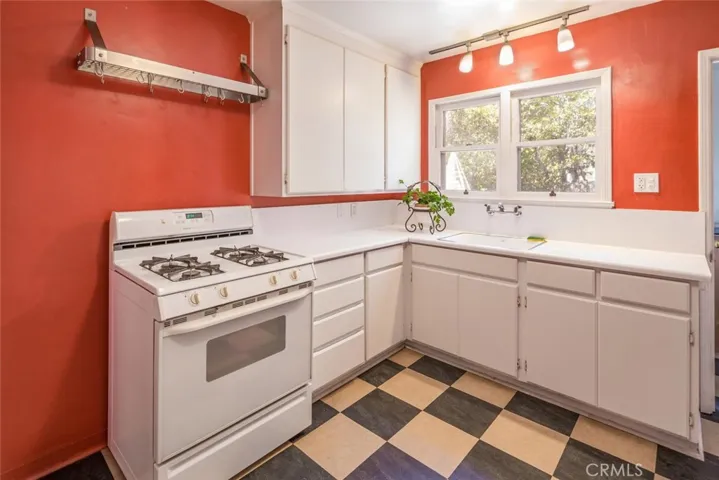 Kitchen Cooking Area