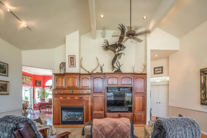 2600 Geneil Court, Hollister, California 95023