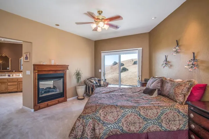 2600 Geneil Court, Hollister, California 95023