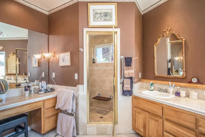 2600 Geneil Court, Hollister, California 95023