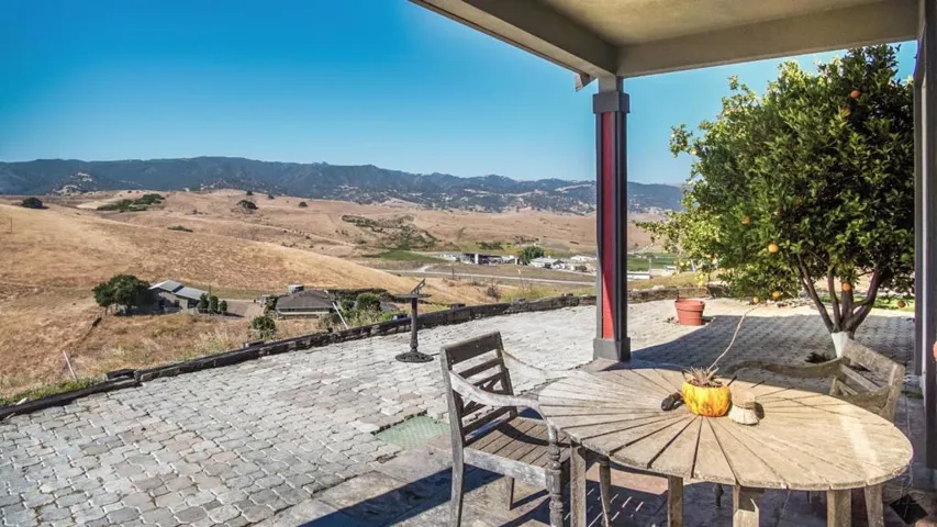 2600 Geneil Court, Hollister, California 95023