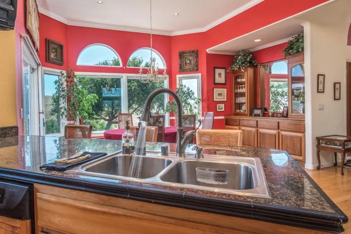 2600 Geneil Court, Hollister, California 95023
