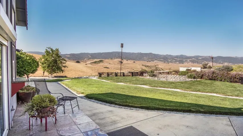 2600 Geneil Court, Hollister, California 95023
