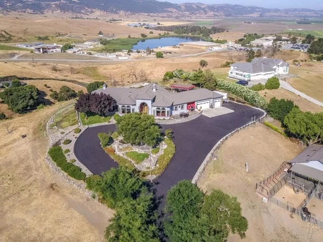 2600 Geneil Court, Hollister, California 95023