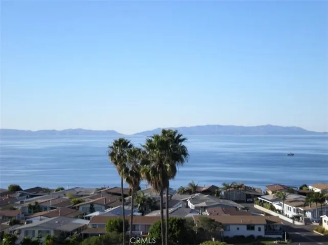 Spectacular Ocean & Catalina Island Views from the Deck!