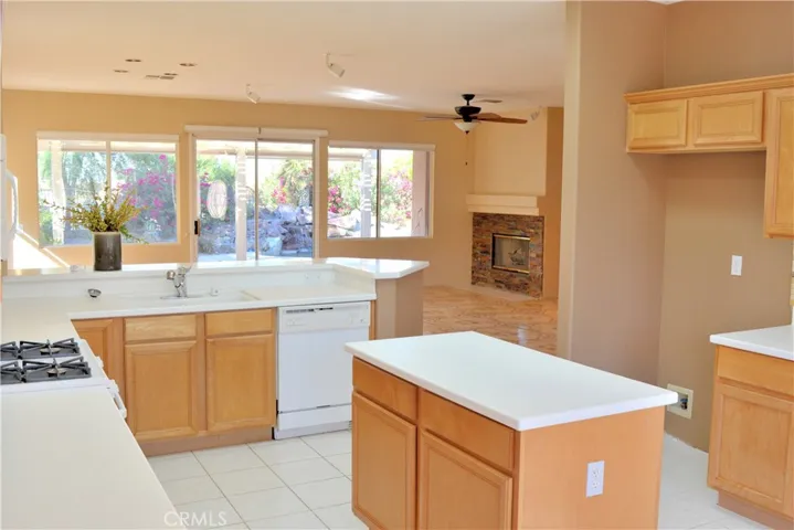 37745 Medjool Avenue, Palm Desert, California 92211