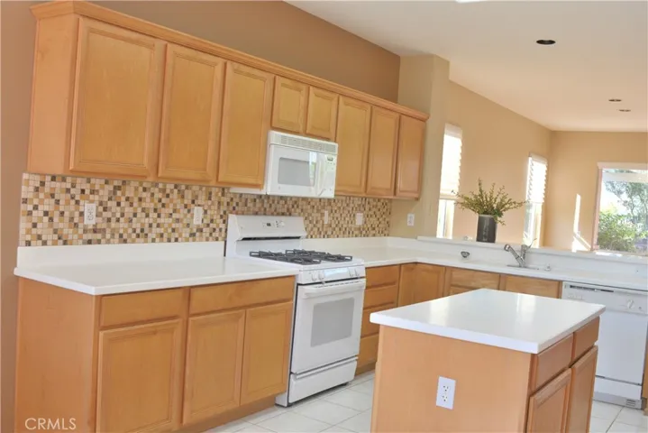 37745 Medjool Avenue, Palm Desert, California 92211