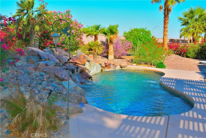 37745 Medjool Avenue, Palm Desert, California 92211