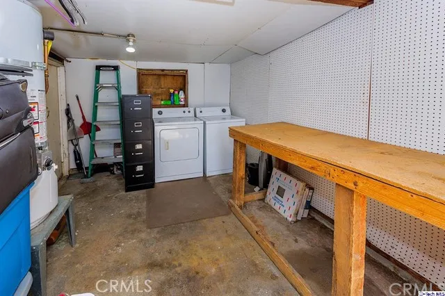 7833 Forsythe Street, Sunland, California 91040