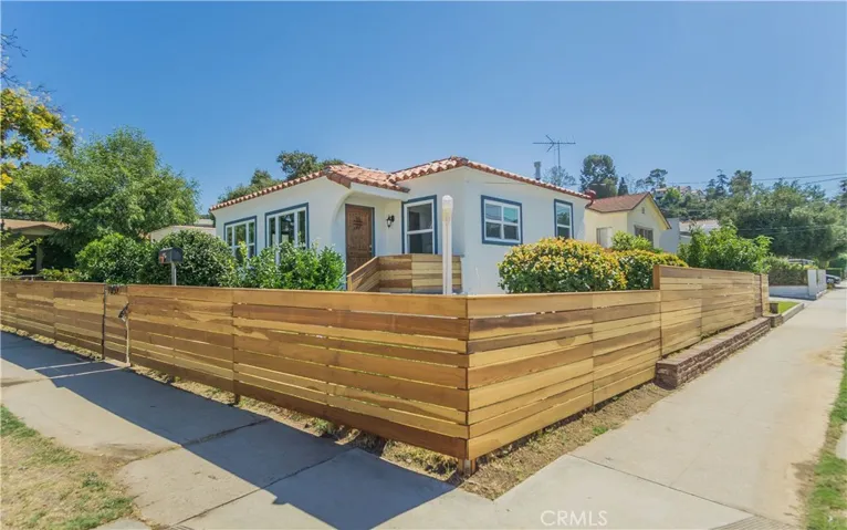 1052 Neola Street, Eagle Rock, California 90041