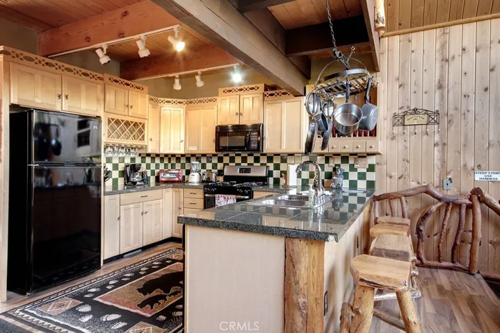 530 Catalina Road, Big Bear, California 92315