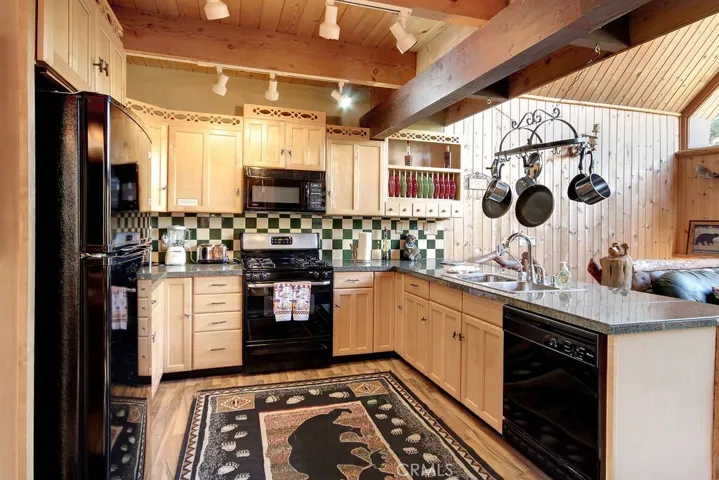 530 Catalina Road, Big Bear, California 92315
