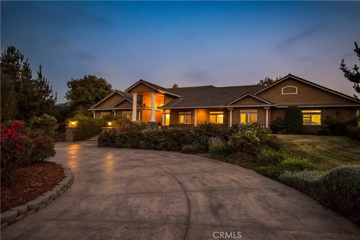1211 Mesa Road, Nipomo, California 93444