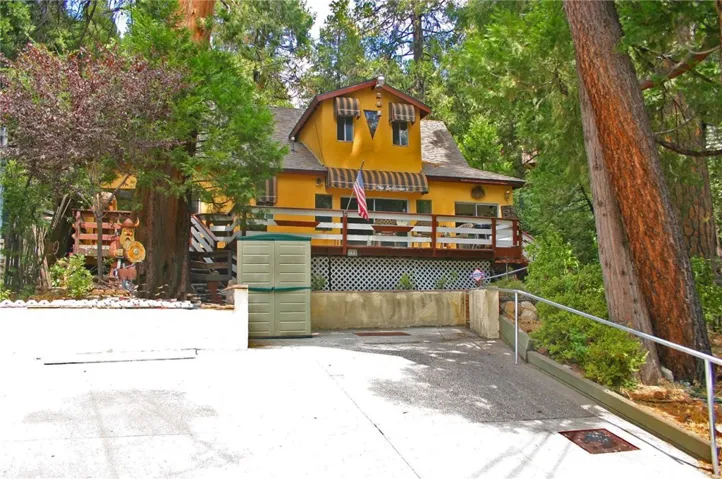 221 John Muir Road, Lake Arrowhead, California 92352
