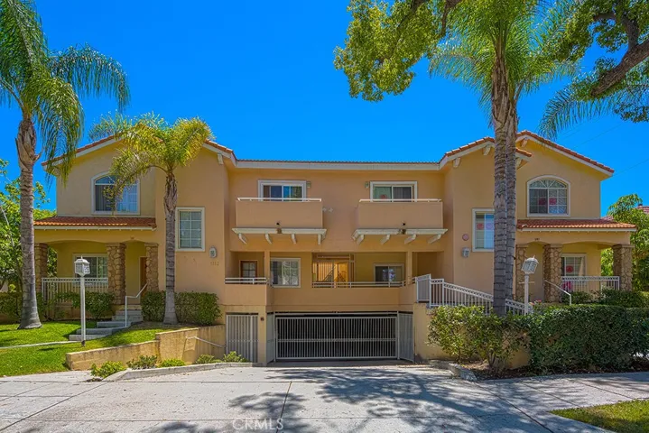 1112 S Golden West Avenue 105, Arcadia, California 91007