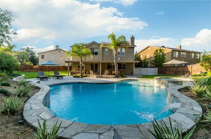 25088 Peppertree Court, Corona, California 92883