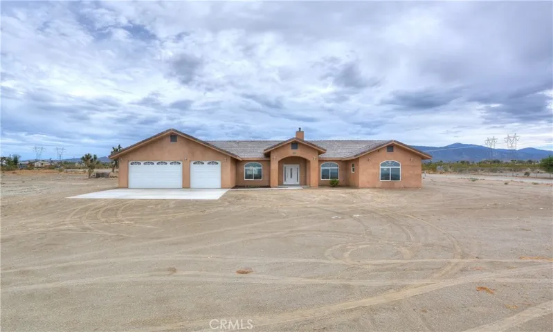 3677 Arcadia Road, Phelan, California 92371