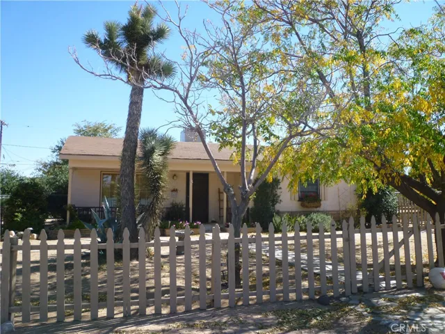 7765 Inca, Yucca Valley, California 92284