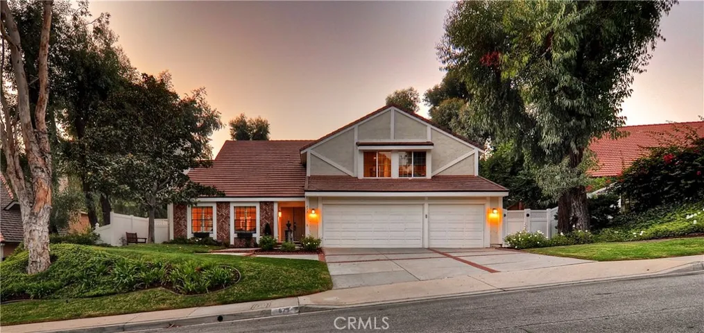 679 S Pathfinder Trail, Anaheim Hills, California 92807
