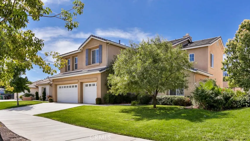 1580 E Chase Drive, Corona, California 92881