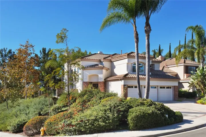 27330 Olinda Circle, Mission Viejo, California 92692