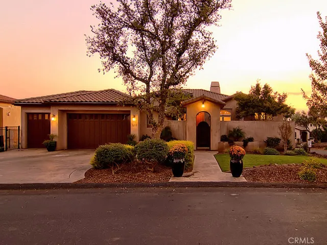 3263 Summit Ridge, Chico, California 95928