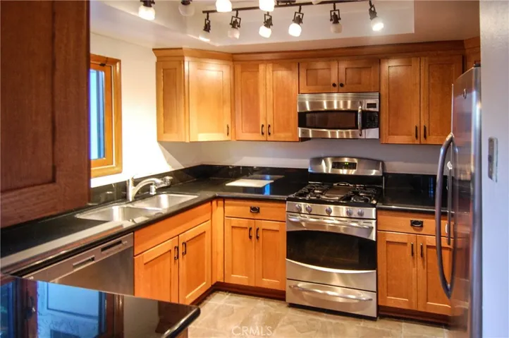27900 Ridgebluff Court, Rancho Palos Verdes, California 90275