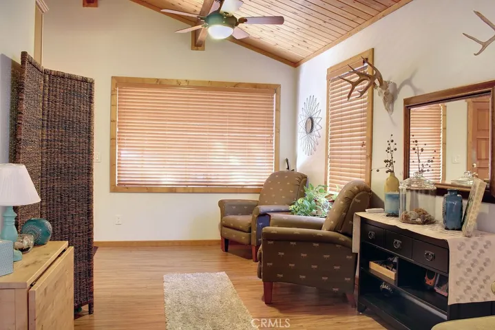 399 Imperial Avenue, Sugarloaf, California 92386