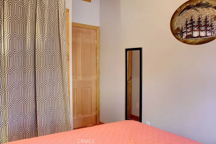 399 Imperial Avenue, Sugarloaf, California 92386
