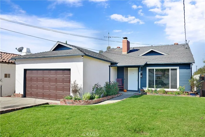 This is a wonderful neighborhood not far from the Muckenthaler Cultural Center.