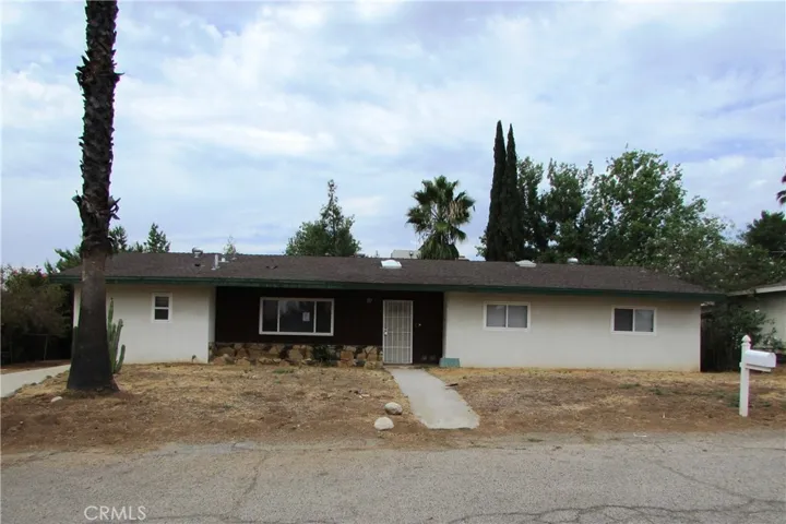35550 Barbara Lane, Yucaipa, California 92399