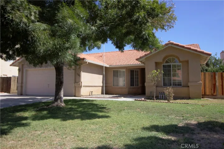 640 Zinfandel Street, Los Banos, California 93635