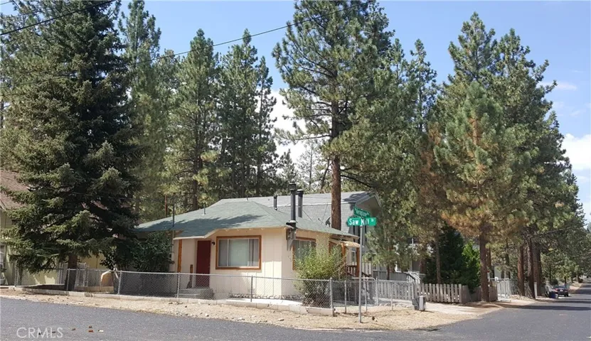 300 W Aeroplane Boulevard, Big Bear, California 92314