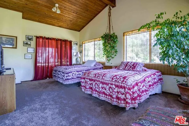 1572 Gunnison Trail, Topanga, California 90290