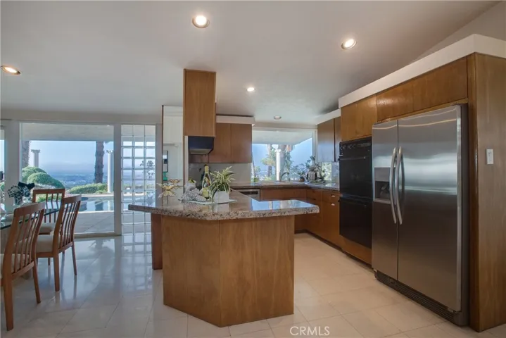 37 Headland Drive, Rancho Palos Verdes, California 90275