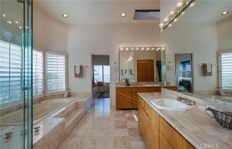 37 Headland Drive, Rancho Palos Verdes, California 90275