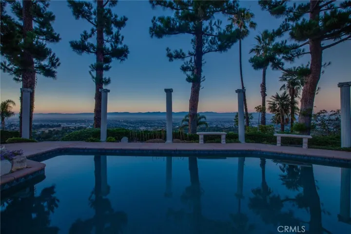 37 Headland Drive, Rancho Palos Verdes, California 90275