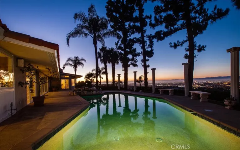 37 Headland Drive, Rancho Palos Verdes, California 90275