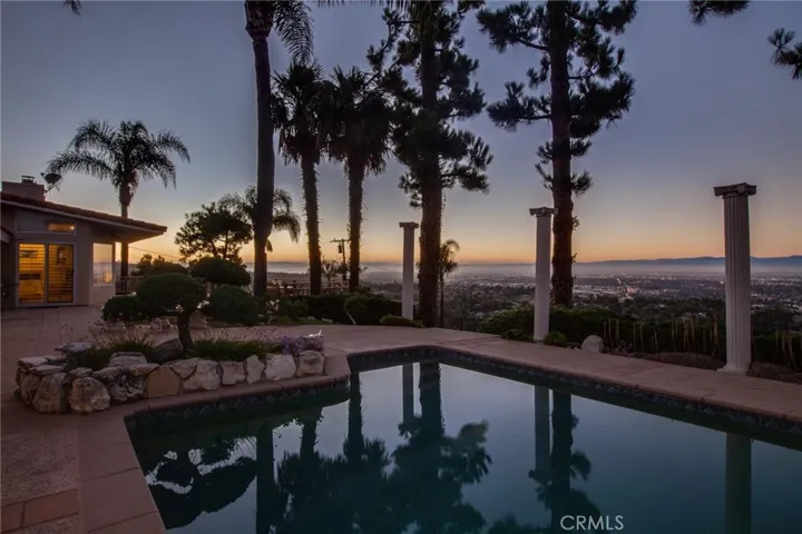 37 Headland Drive, Rancho Palos Verdes, California 90275